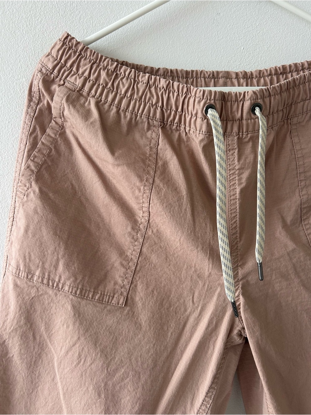 Vuori Dusty Rose Drawstring Joggers - Picture 2 of 4